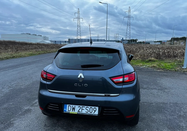Renault Clio cena 45000 przebieg: 65000, rok produkcji 2019 z Wrocław małe 106